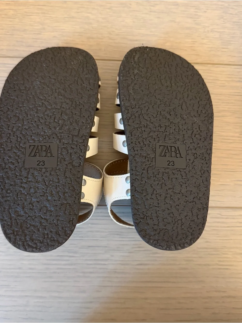 NEVER WORN! Zara Kids Cream Strappy Fisherman Sandals